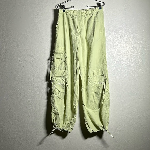 Zara parachute pants - Picture 1 of 8